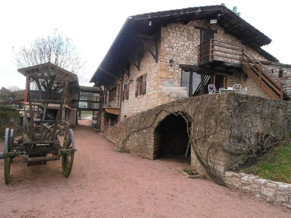 Logis Hôtel Restaurant La Vieille Ferme, Mâcon Nord Sancé Exterior foto